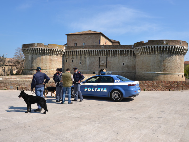 Senigallia, controlli della Polizia alla Rocca roveresca