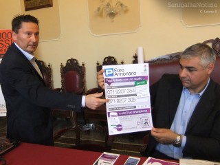 Presentazione del sistema iSosta per i parcheggi a Senigallia: Fabrizio Lanari e Gennaro Campanile