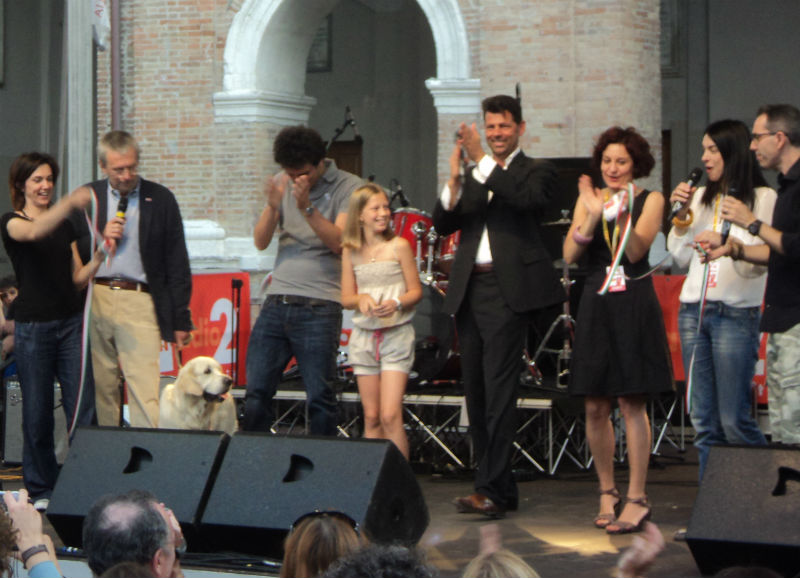 Il sindaco Mangialardi e lo staff di Radio Caterpillar inaugurano l'edizione 2013