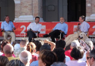 da sinistra: Valentino Mercati, Michele Serra, Carlo Petrini e Massimo Cirri