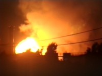 L'incendio alla raffineria Api di Falconara M.ma dell'8 luglio 2013. Foto di Comitati Cittadini