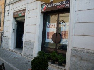 "Supermercato Coal" e "Punto Più", due locali in uno a Senigallia