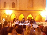 Un momento dello spettacolo di Stefano De Martino a Ostra