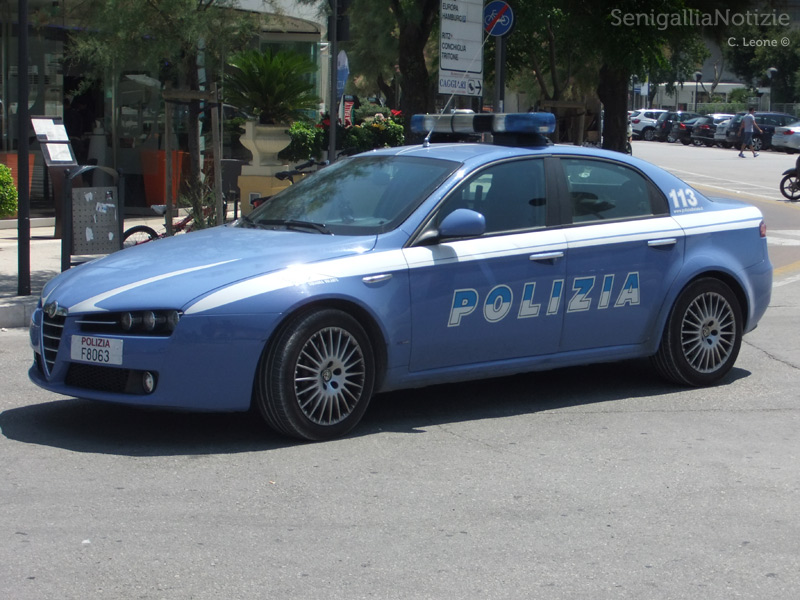 Auto della Polizia sul lungomare di Senigallia