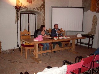 La presentazione del volume "Dieci donne" in Trentino: a sx Serini, a dx Severini