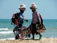 Venditori sulla spiaggia