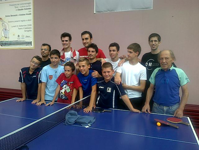 Il gruppo del Tennistavolo di Brescia al Centro Olimpico di Senigallia