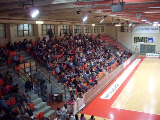 Tribuna centrale del PalaPanzini di Senigallia