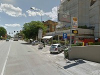Gli esercizi commerciali di via Podesti, zona Ponterosso, a Senigallia