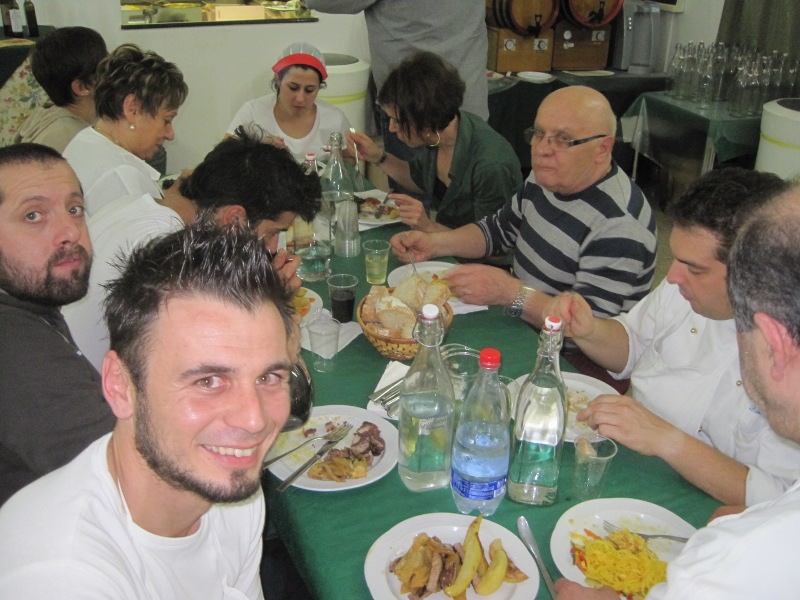 Festa dell'Olio Nuovo 2013: lo staff della Gastronomia del Circolo