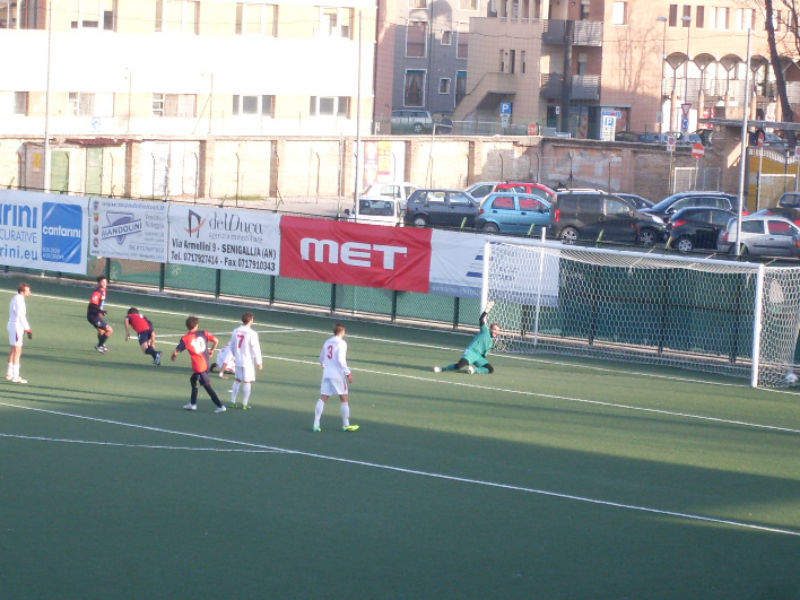 Gorini segna l'1-0 in Vigor Senigallia-Vismara