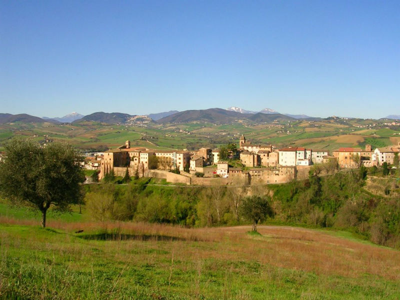 Il panorama di Serra de' Conti - Foto tratta da Lecollinedellamarca.it