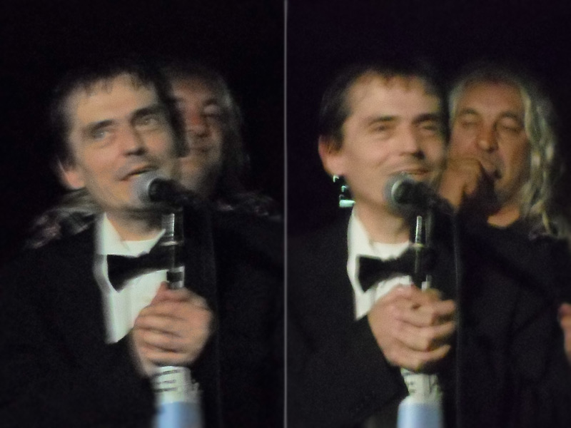 Roberto Freak Antoni durante la serata a Senigallia, presso la sede dell'associazione Confluenze