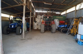 Macchinari agricoli rubati nascosti in una rimessa