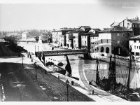 Il lungofiume del Misa in centro a Senigallia - Leopoldi-1020