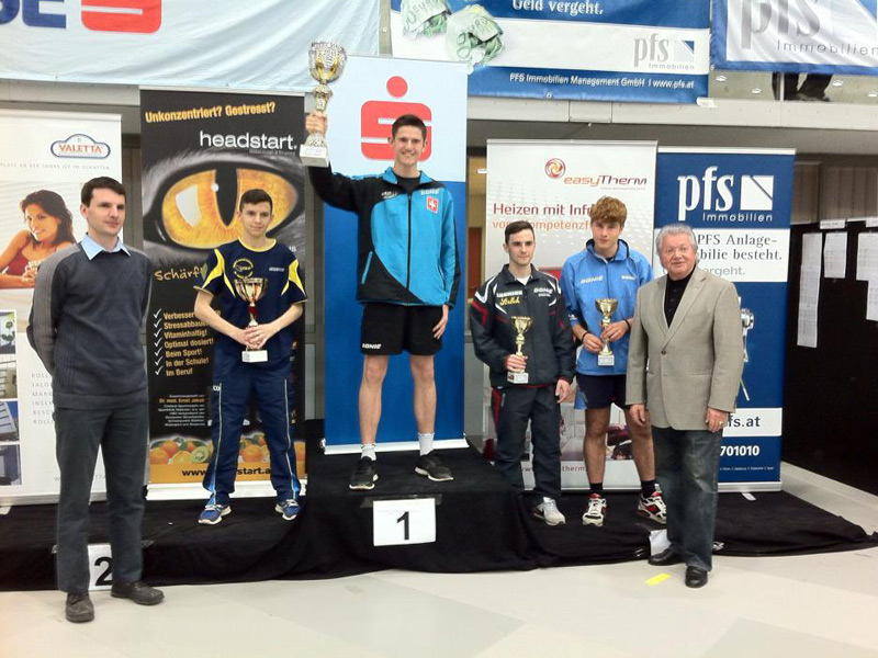 premiazione dell'atleta dell'asd Spiaggia di velluto Nicolò Appolloni ai campionati giovanili europei di Linz in Austria