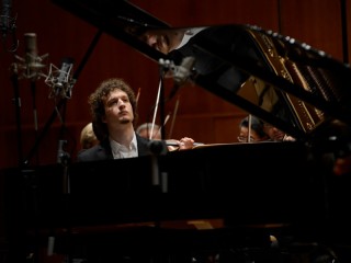Rodolfo Leone al pianoforte