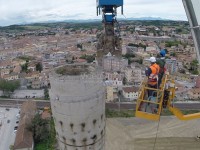 Un drone ha fotografato i lavori di demolizione della ciminiera di Senigallia