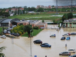 L'alluvione non risparmia le Saline di Senigallia