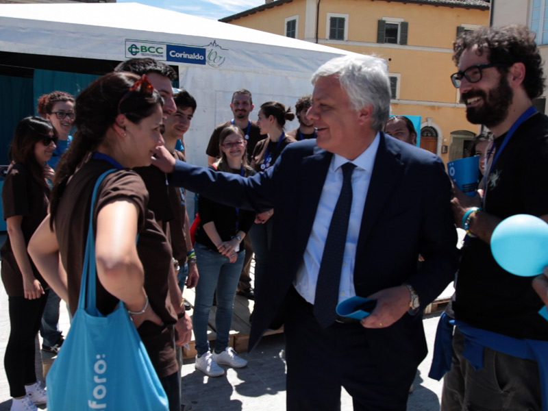 Il gruppo di Fosforo con il ministro Galletti a Senigallia