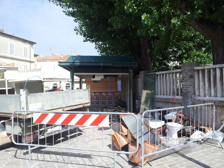 Ex edicola Piazza Saffi