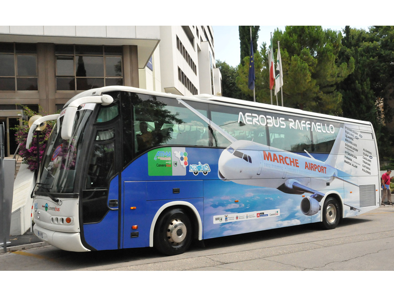 Aerobus Raffaello: il collegamento con l'aeroporto delle Marche R.Sanzio