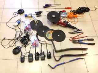 Parte del materiale sequestrato dai Carabinieri dopo un furto a Senigallia