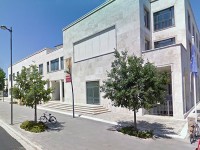 Il palazzo Nuova Gioventù (ex GIL) che ospita gli uffici comunali lungo viale Leopardi, a Senigallia