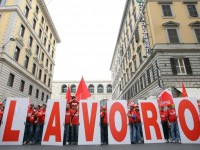 manifestazione della Cgil per il lavoro