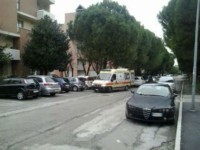 Ambulanza intervenuta in via Marche per un malore