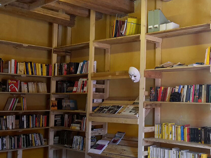"Libreria Arvultura"