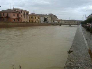 Il fiume Misa a Senigallia durante la giornata del 27 marzo