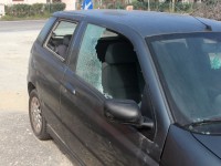 Albero a montemarciano: l'auto danneggiata