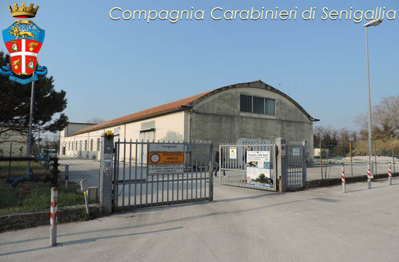 Il deposito della Multiservizi tra Montemarciano e Falconara Marittima