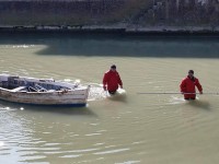 rilievi batimetrici lungo il letto del fiume Misa nel tratto che attraversa il centro storico di Senigallia