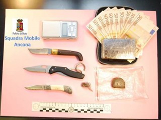 Etto di hashish-Ancona