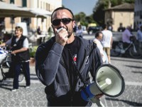 Mancini guida la protesta