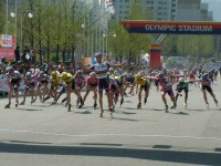 Massimiliano Presti, CT Nazionale pattinaggio sul traguardo di una gara internazionale