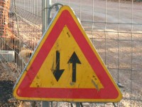 Lavori stradal, senso unico alternato