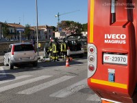 L'intevento dei Vigili del Fuoco in via Portici Ercolani