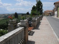 Scapezzano: balconata di via Fratti