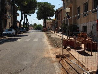 Trecastelli, ecco la fermata degli scuolabus in viale Paci