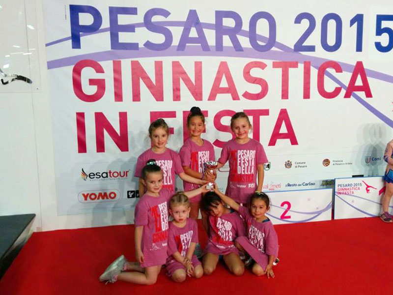 ginnastica ritmica: svolti i campionati italiani a Pesaro, dal 19 al 28 giugno 2015