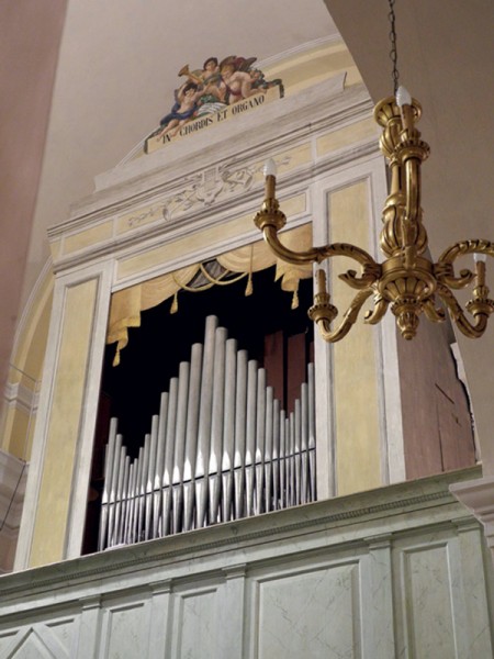 L'Organo Odoardo Cioccolani 1866, restaurato nel 2009 dalla Ditta Fratelli Ruffatti di Padova, nella Chiesa di Santa Maria de Abbatissis