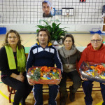 La premiazione dei due organizzatori del IV memorial di volley Pierangeli