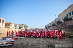 Babbi Natale in SUP a Senigallia - Foto di Simone Luchetti