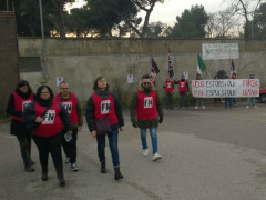Il presidio di Forza Nuova al parcheggio di Senigallia
