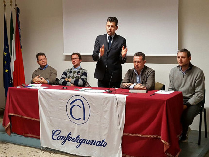 L'incontro tra gli operatori balneari di Oasi - Confartigianato con il sindaco di Senigallia