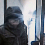 Il sospettato del lancio del petardo in Municipio a Senigallia, immortalato dalle videocamere