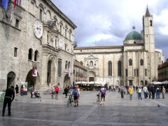 Piazza del Popolo ad Ascoli Piceno